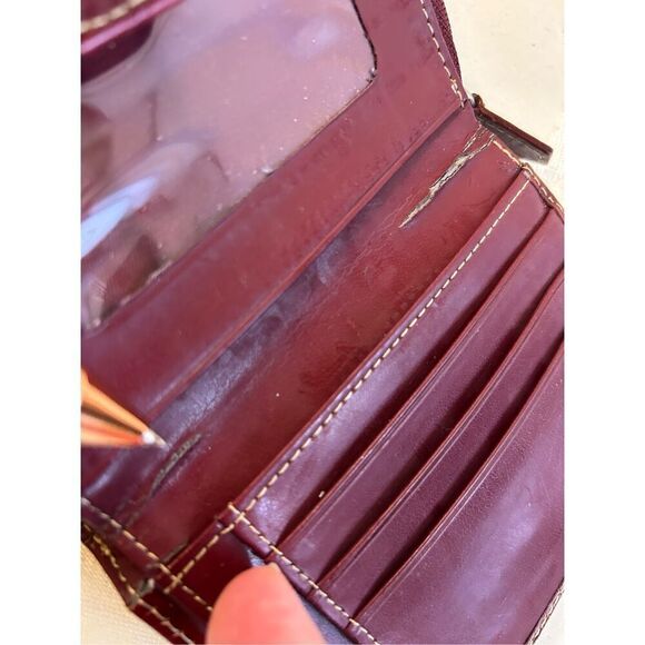 Aigner Etienne Wallet Eel Skin? Burgundy (Defect crack) 4.5x4" cardholder - Picture 12 of 12